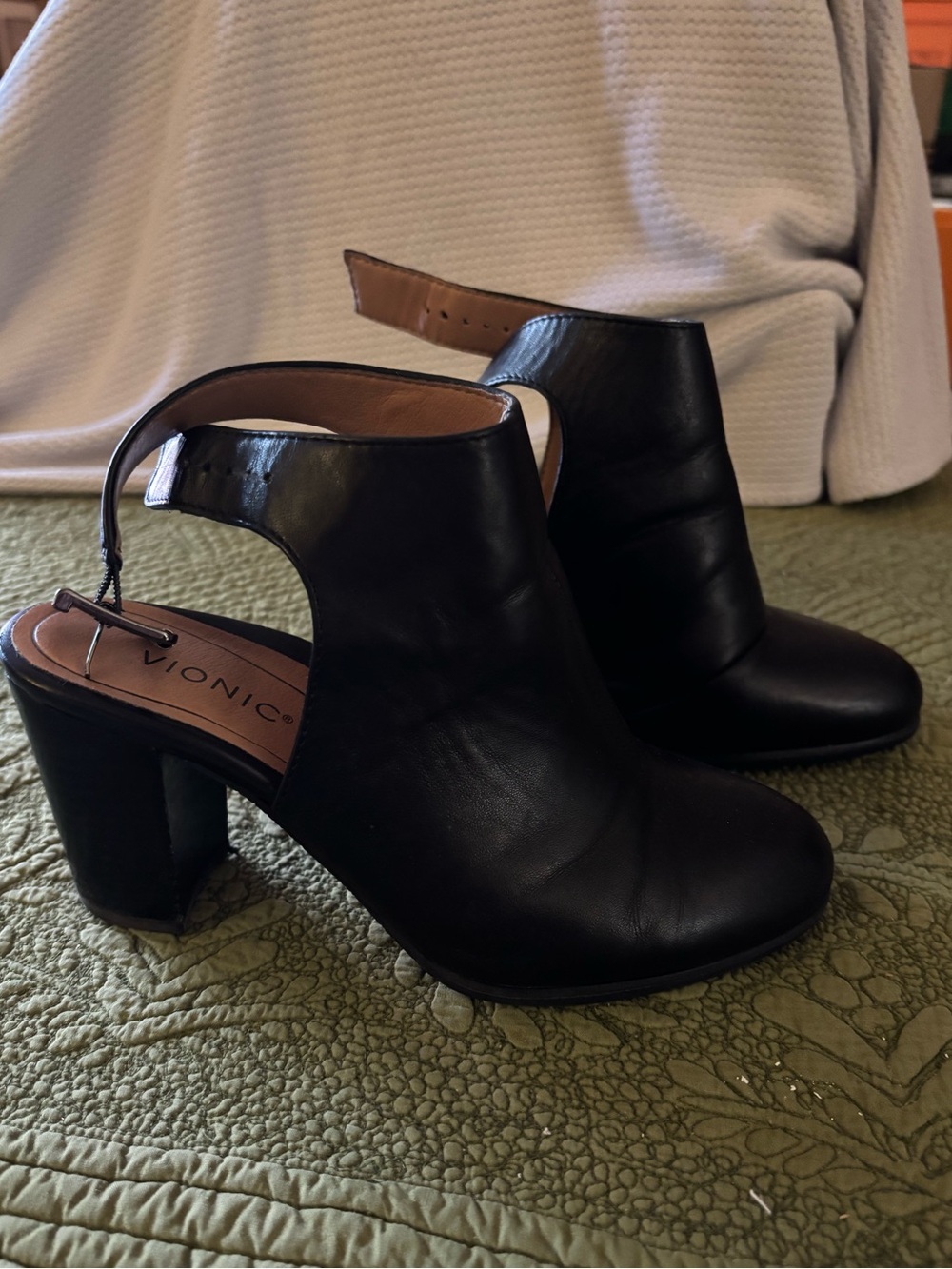 Vionic Black Leather Cutout Block Heel Ankle Boots